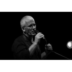 Eric Fraj (photo Pierre Rieu)