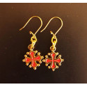 Boucles d'oreille croix occitane métal doré intérieur rouge